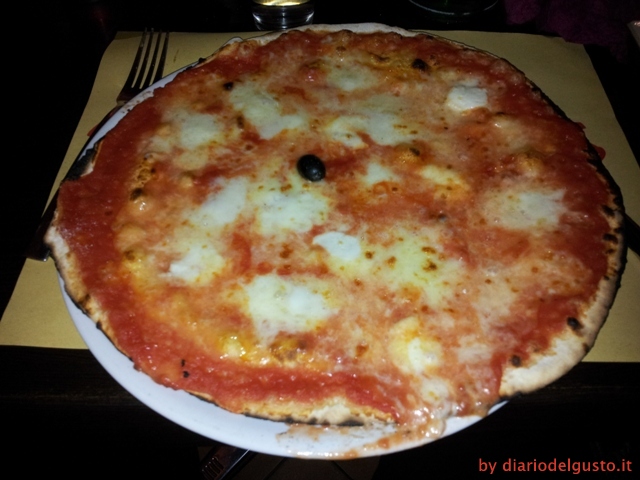 Foto Al Vialetto Pizza Margherita con bufala